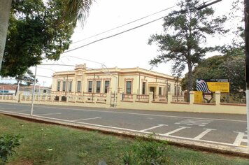 ESCOLA MUNICI...